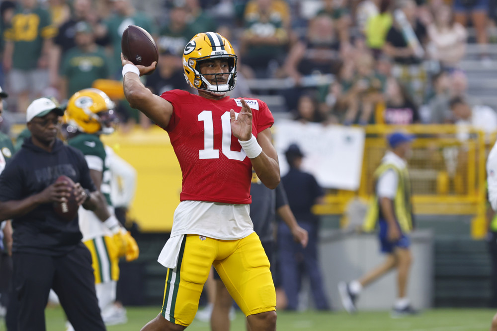 Packers’ Jordan Love Undergoes Thumb Surgery, Expected Ready for Week 1