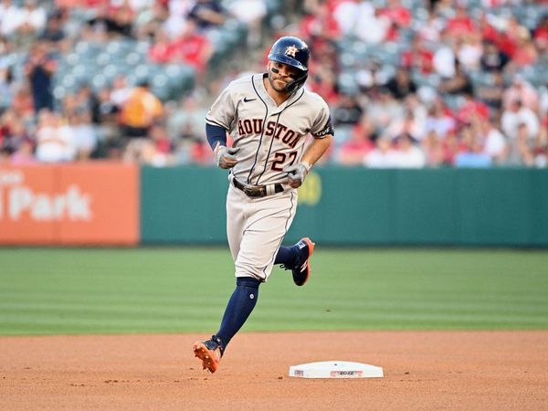 Astros Injury Report: Jose Altuve Evaluated for Concussion After Collision