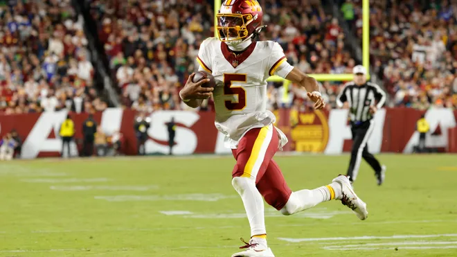 Jayden Daniels Exits Late After Gruesome Elbow Injury