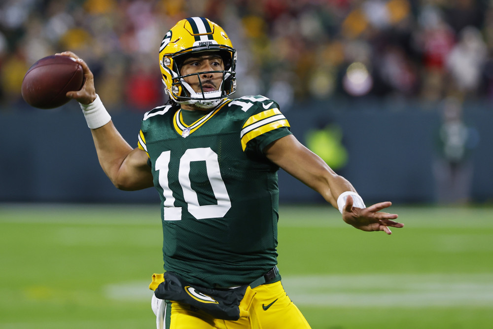 Packers vs Cowboys Sunday Night Football Week 4 Preview: Must Know Injuries and Impact