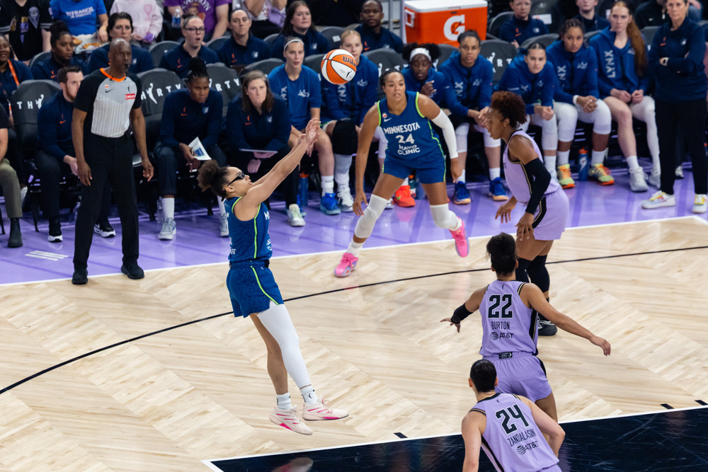WNBA Plays of the Day 8/21/26