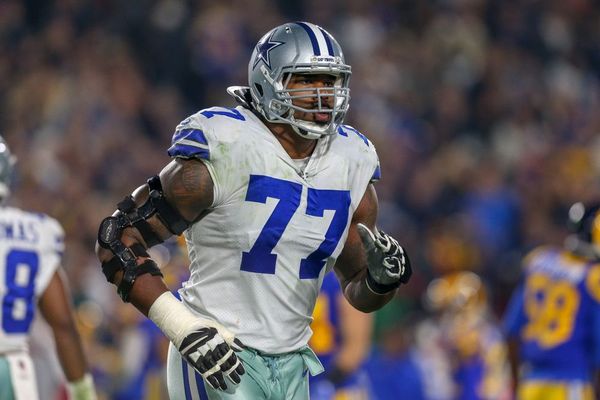 Tyron Smith Injury: Cowboys' LT Suffered Significant Left Hamstring Injury