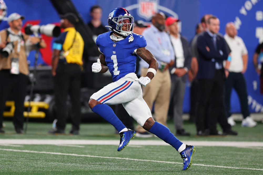 Malik Nabers Leaves Game With Right Shoulder Injury
