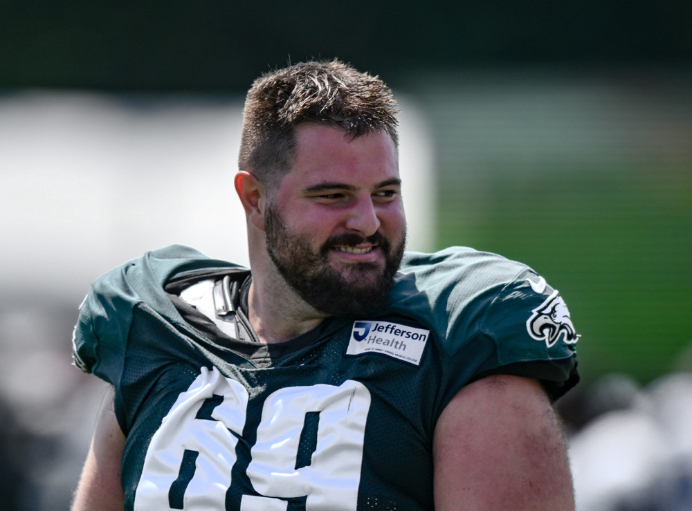 Eagles Landon Dickerson Suffers Meniscus Injury
