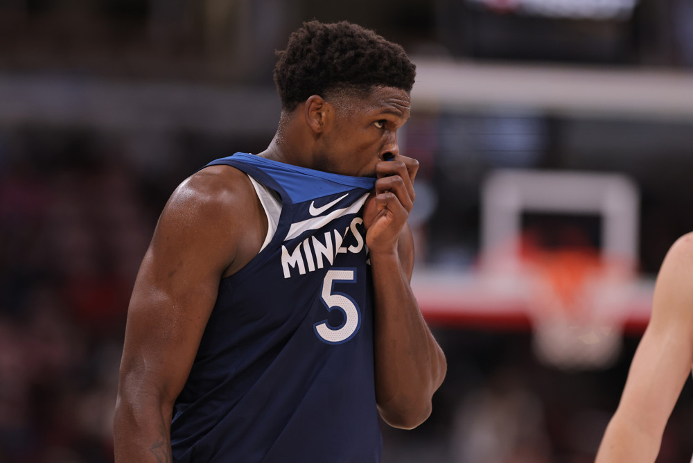 Anthony Edwards Knee Injury: Timberwolves Star’s Status After Hyperextension