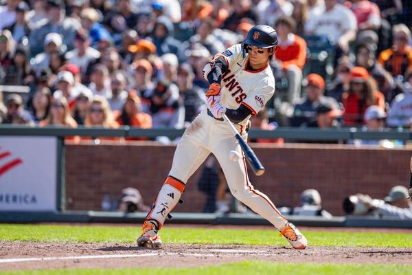 Giants Outfielder Depth Severely Limited, Jung Hoo Lee Suffers Shoulder Injury